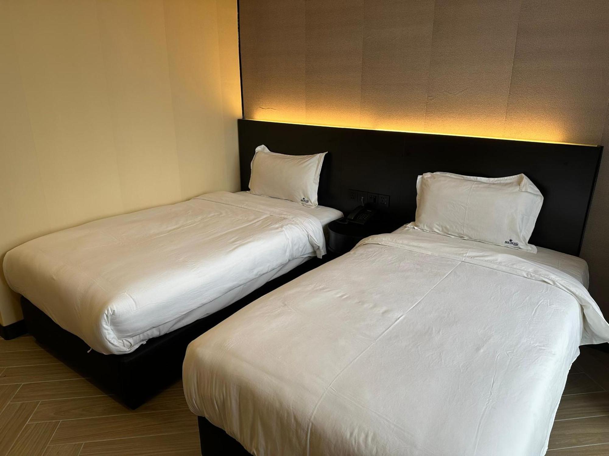 S Hotel Seberang Jaya Buitenkant foto