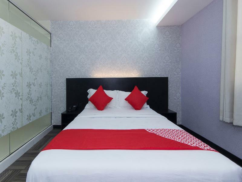 S Hotel Seberang Jaya Buitenkant foto